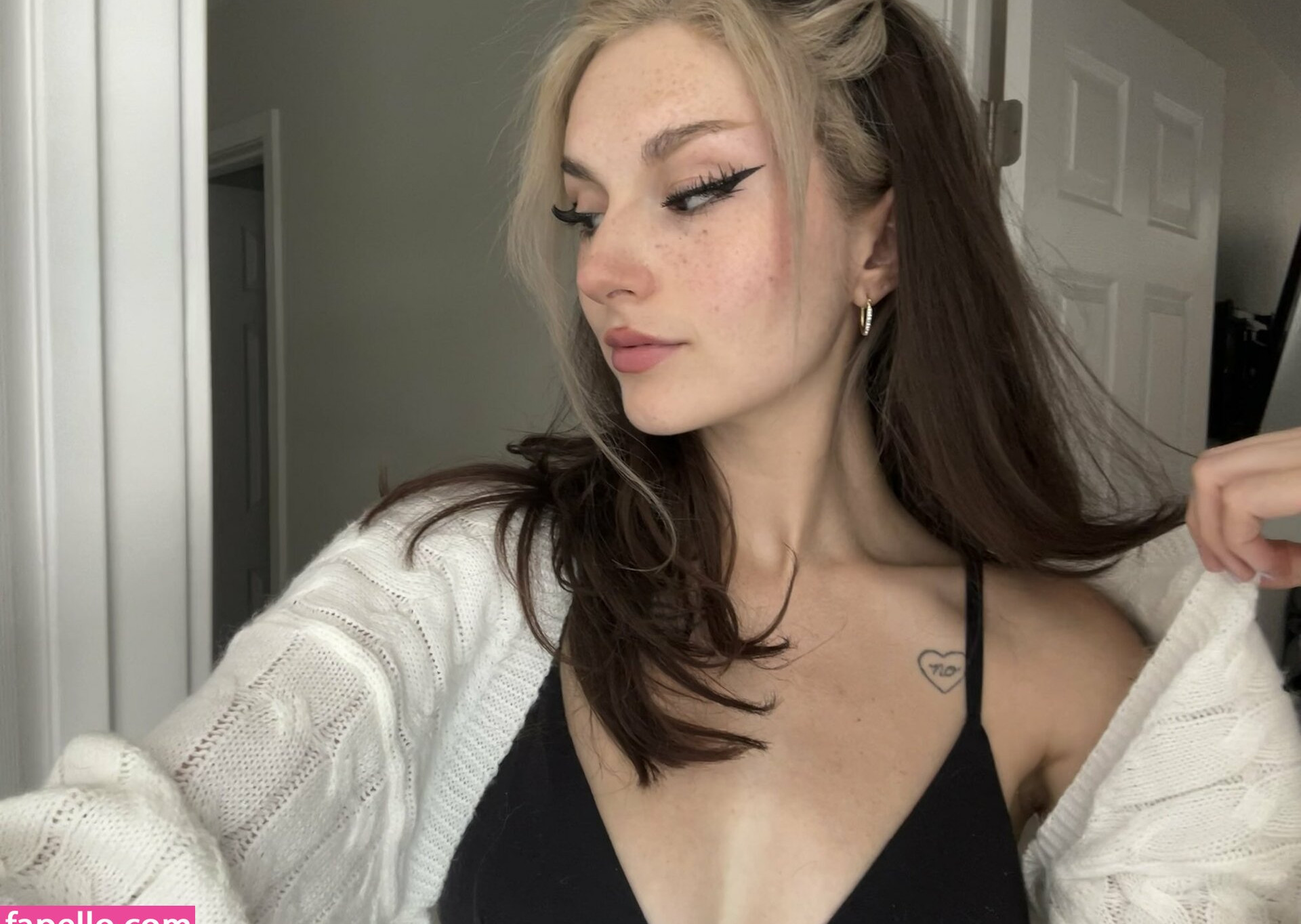 busy-b-asmr gallery photo #750