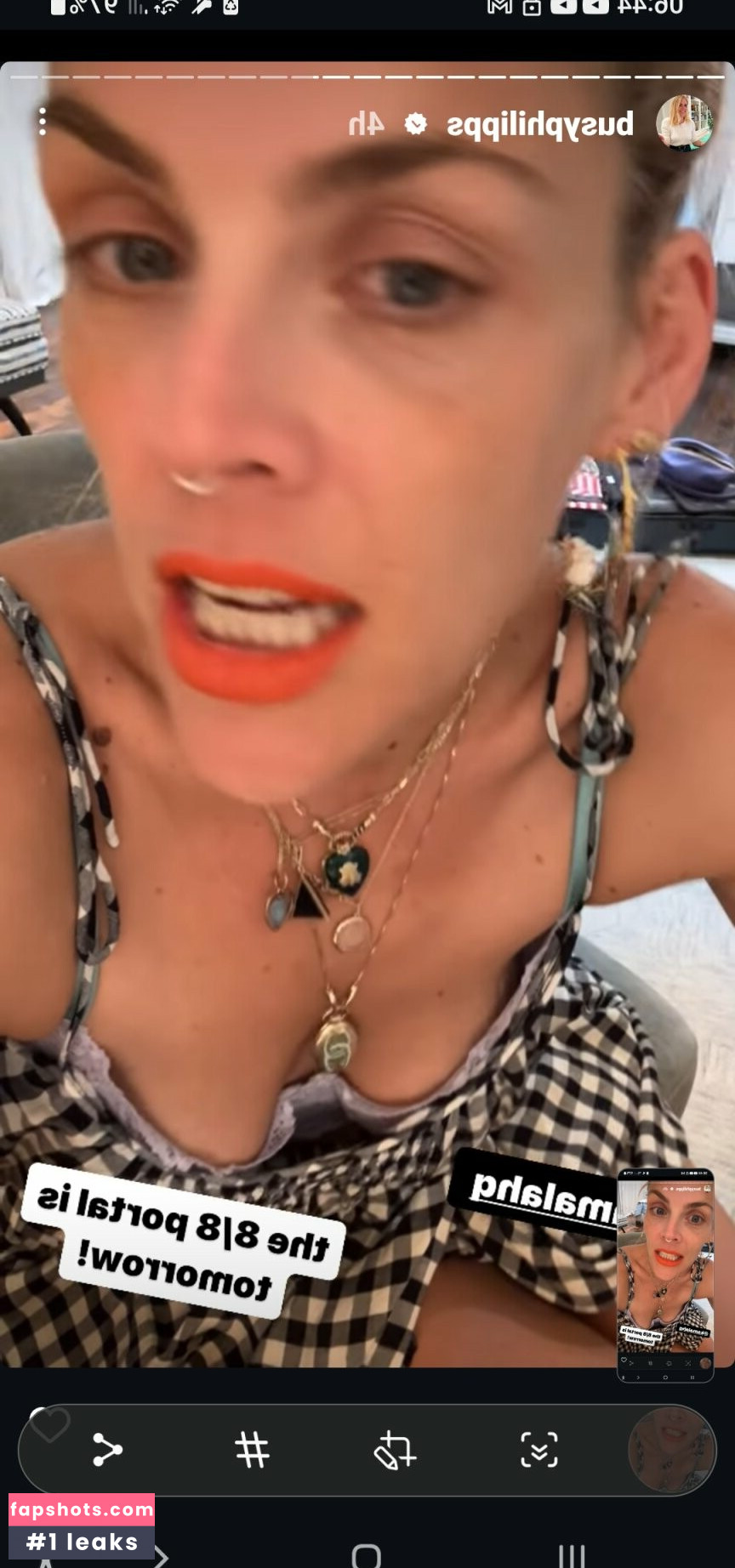 Busy Philipps gallery photo #2