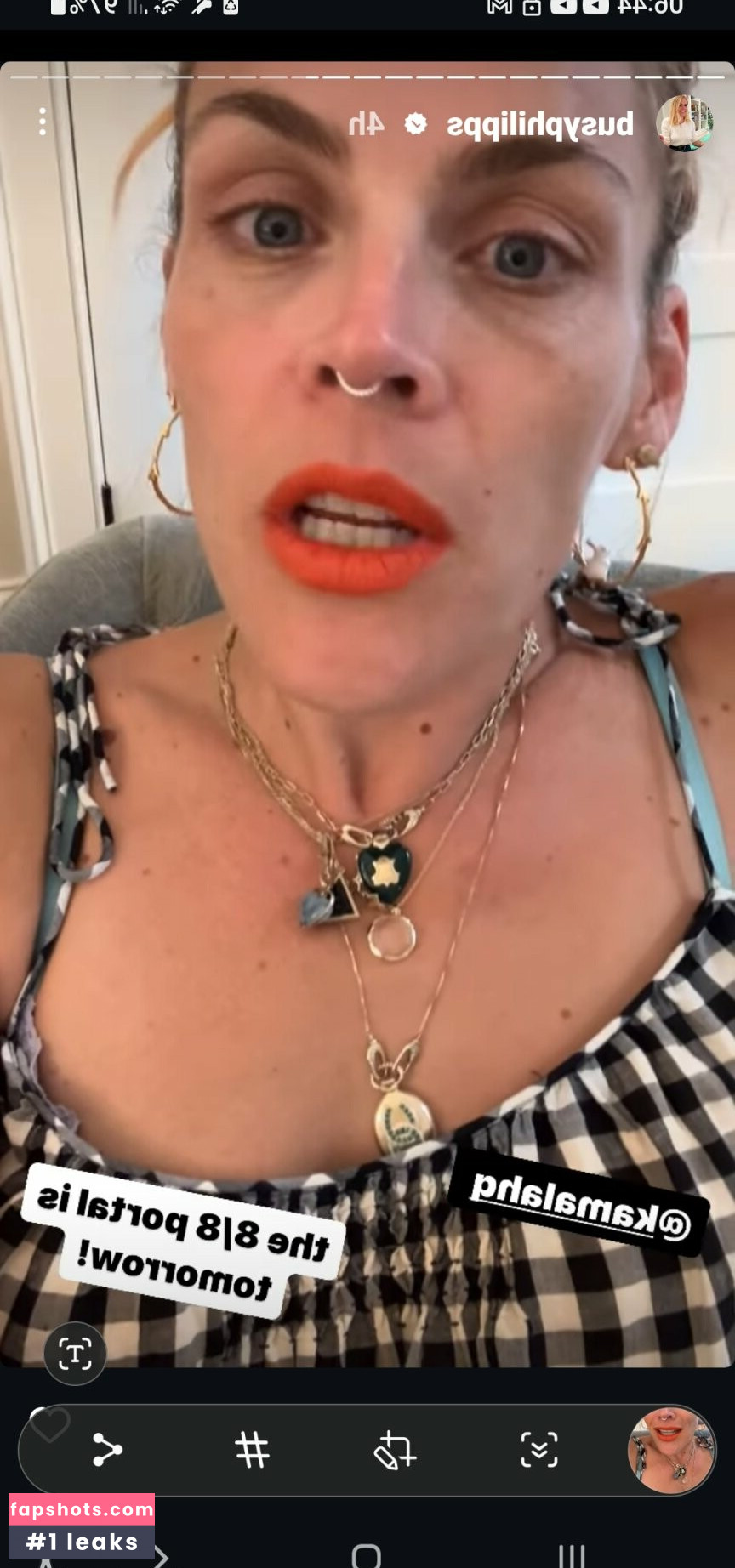 Busy Philipps gallery photo #3