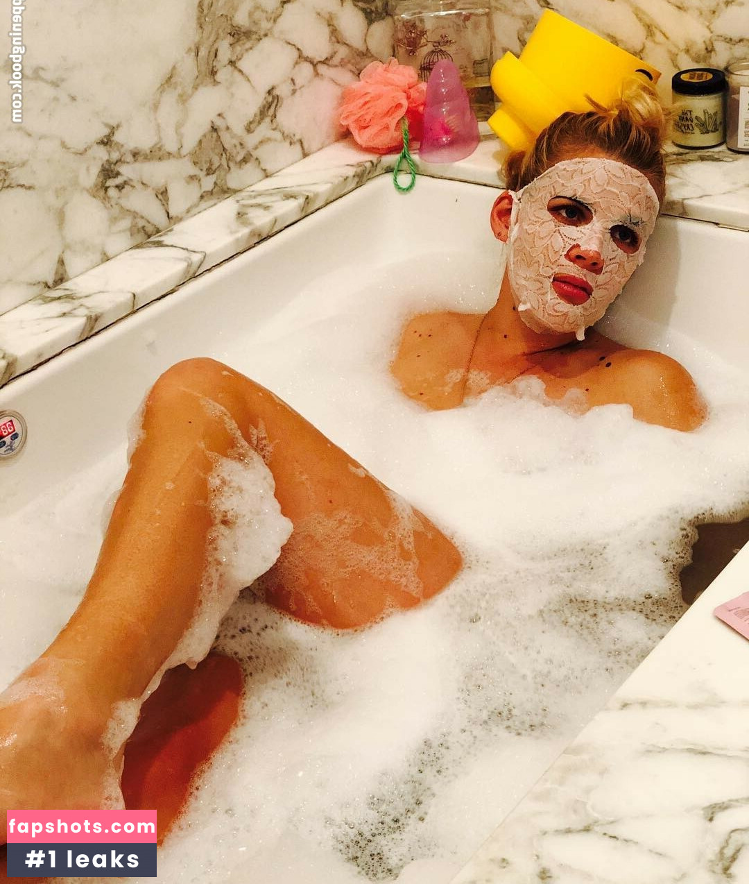 Busy Philipps gallery photo #21