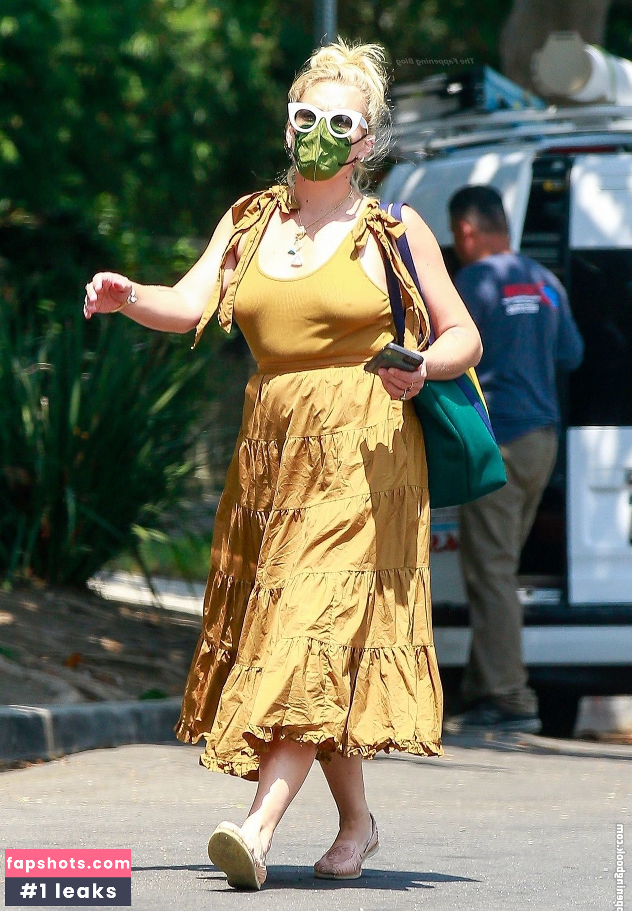 Busy Philipps gallery photo #26