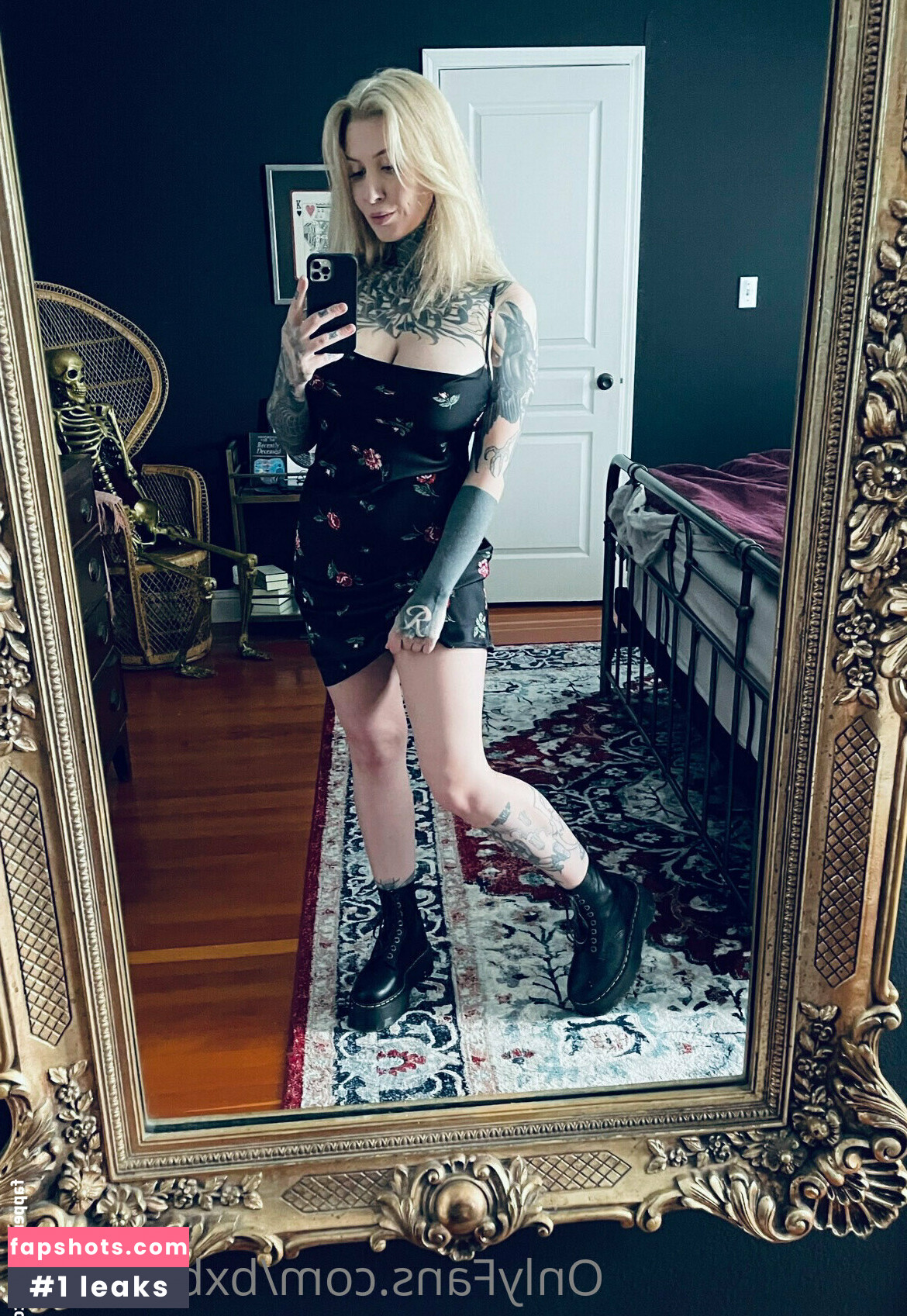 bxblackout nude babe gallery