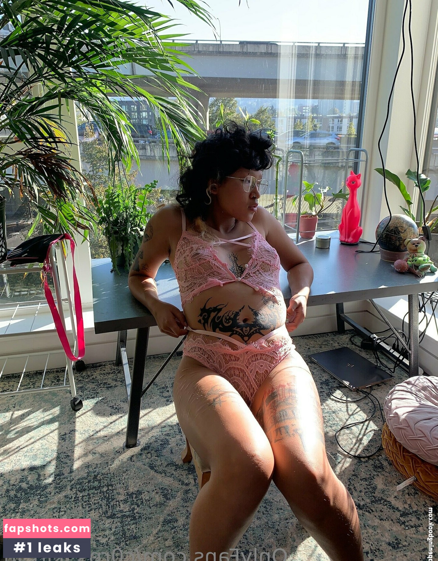 c0rps3kitt3n gallery photo #13