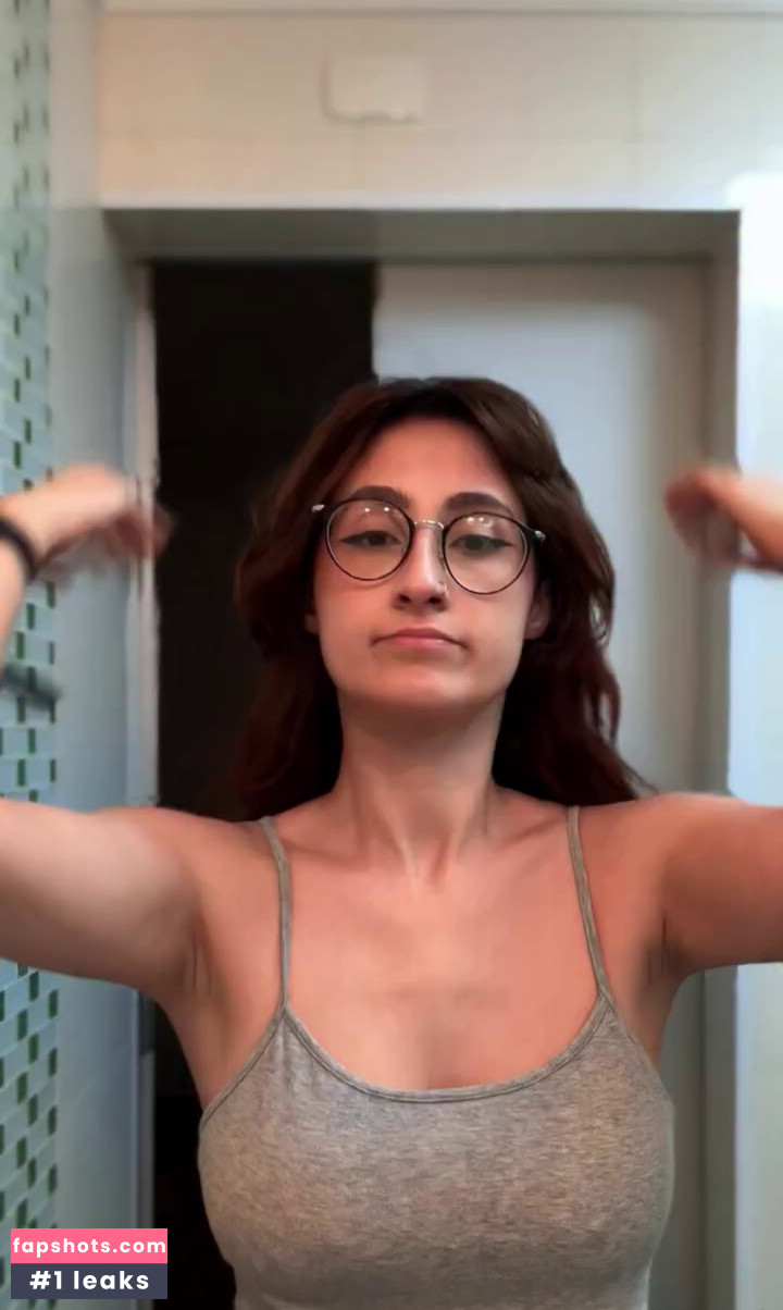 Caarolinga gallery photo #3