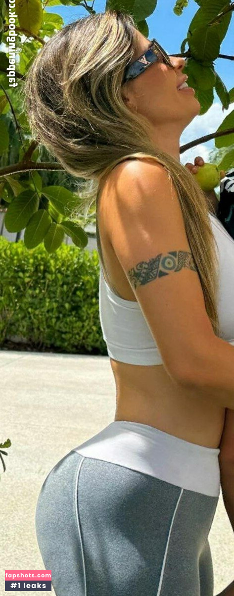 Cacau Colucci nude babe gallery