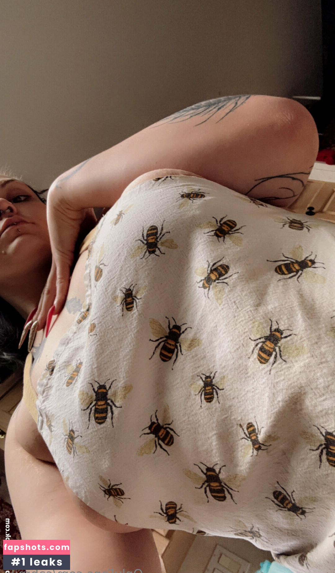 cahrnila gallery photo #18