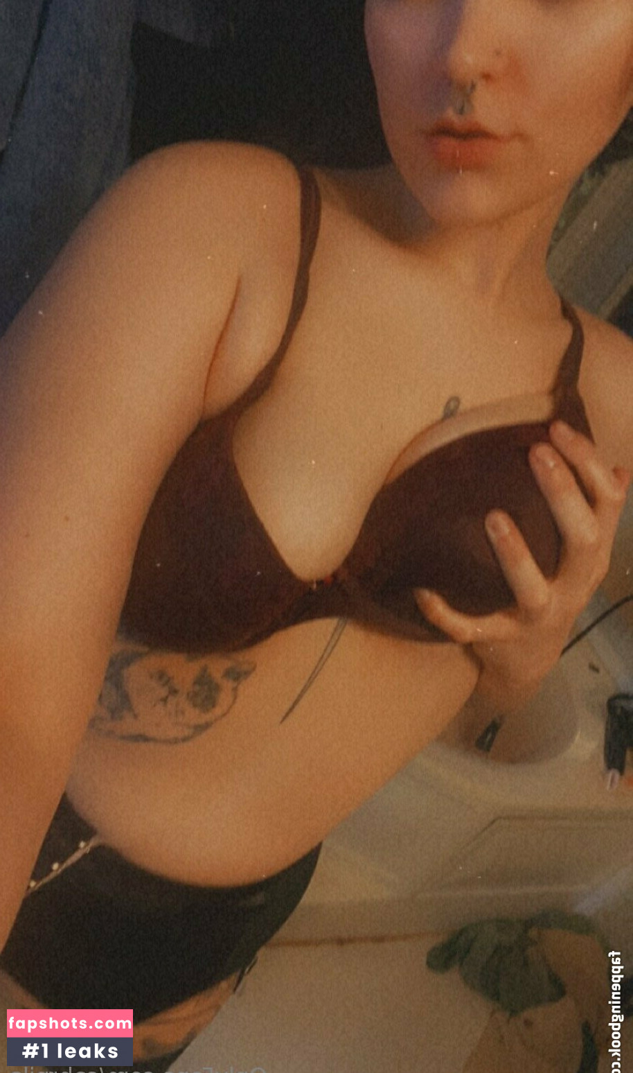 cahrnila gallery photo #20