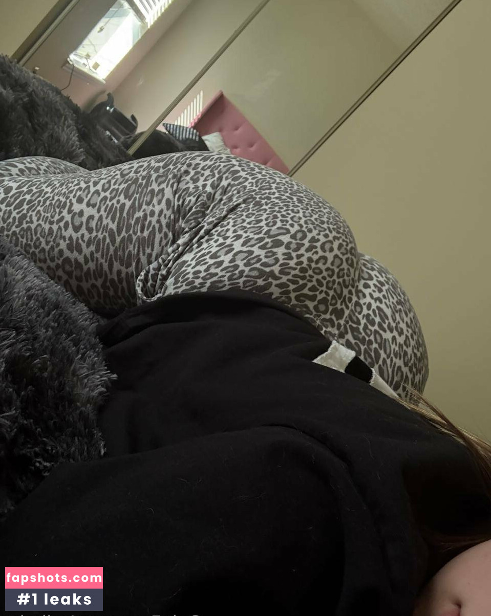 Caiidenn gallery photo #7