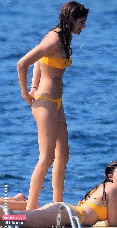 Cairo Dwek gallery photo #8