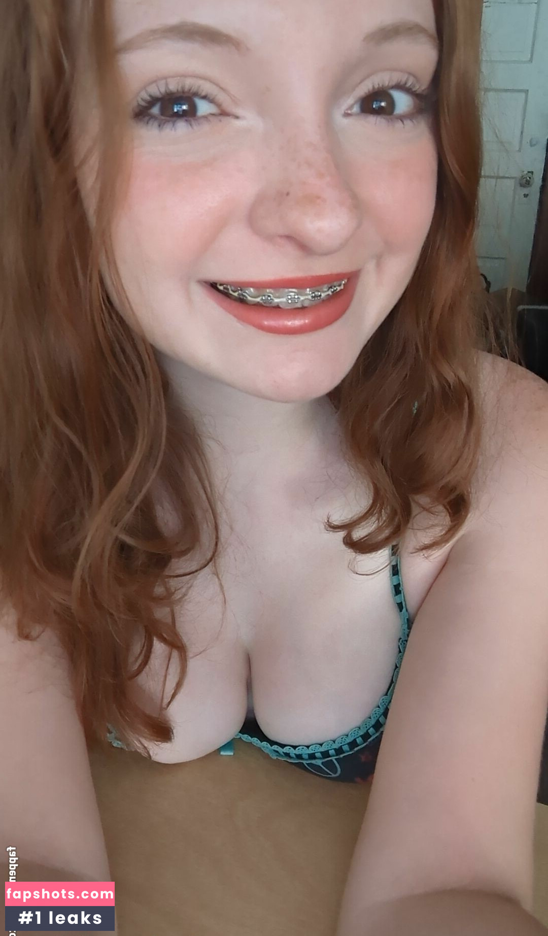 cait_linh gallery photo #17