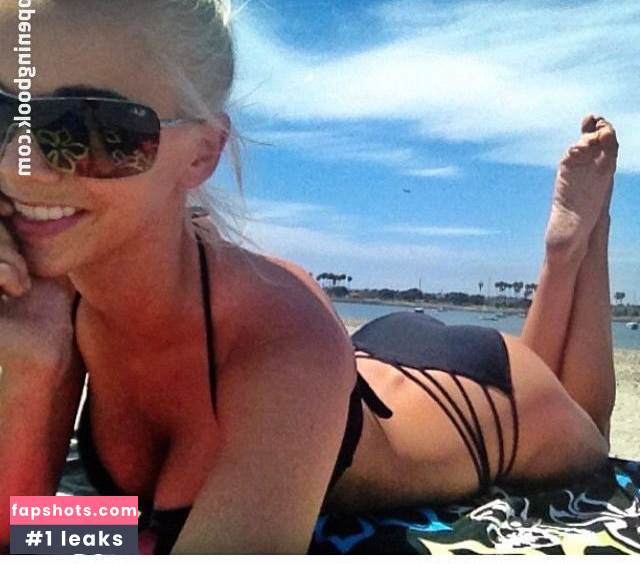 Caitlin Arnett Nude Leaks OnlyFans Photos #34 - LeakJerk