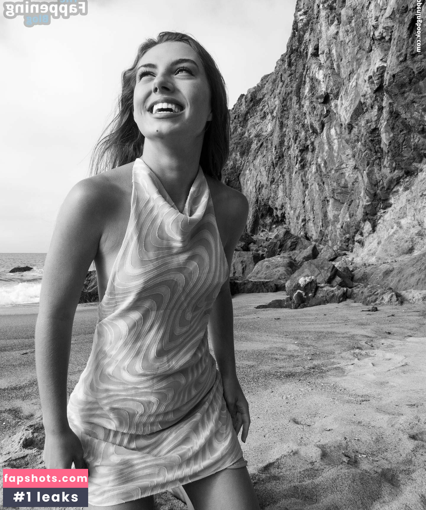 Caitlin Carmichael gallery photo #24