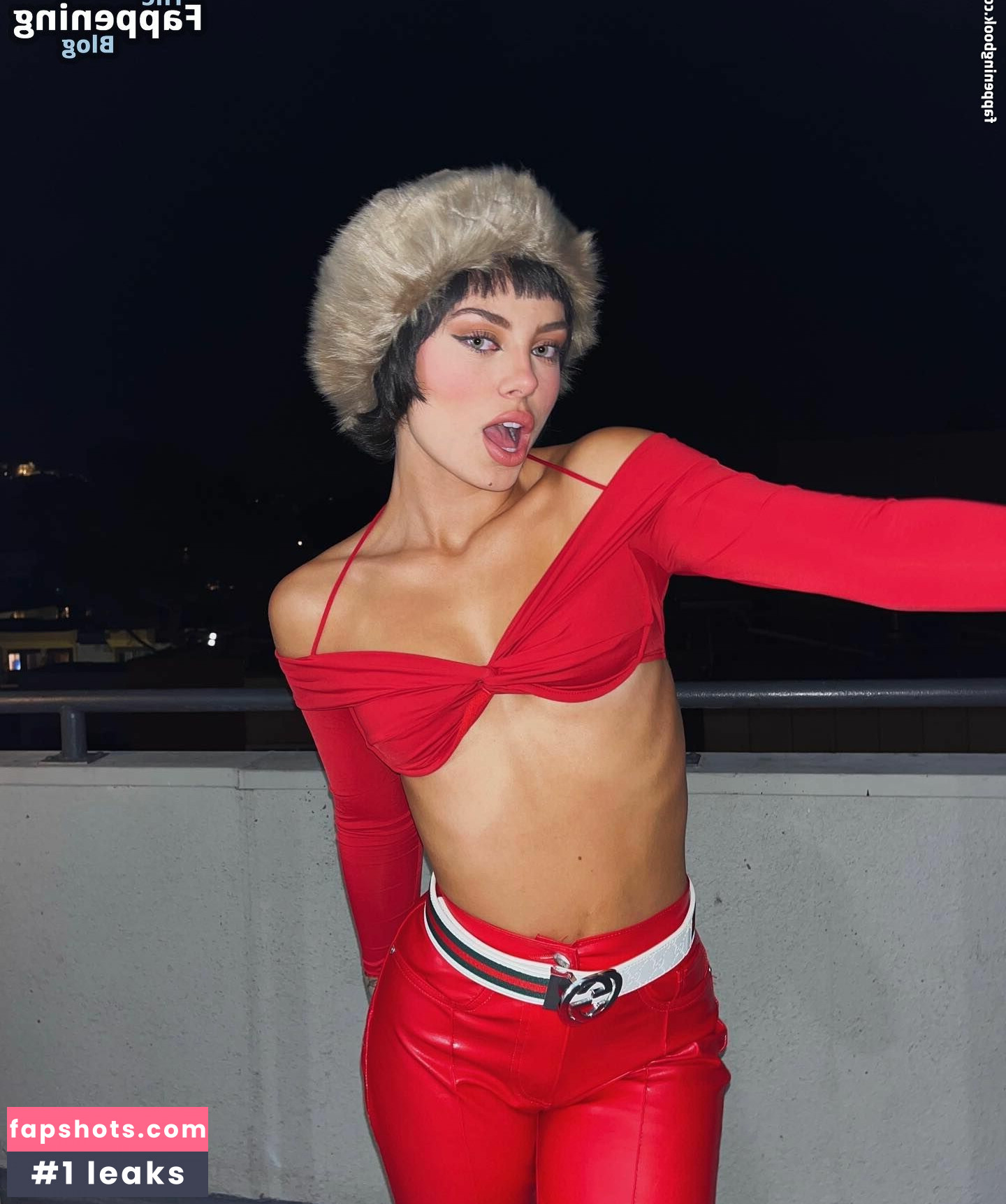 Caitlin Carmichael gallery photo #35