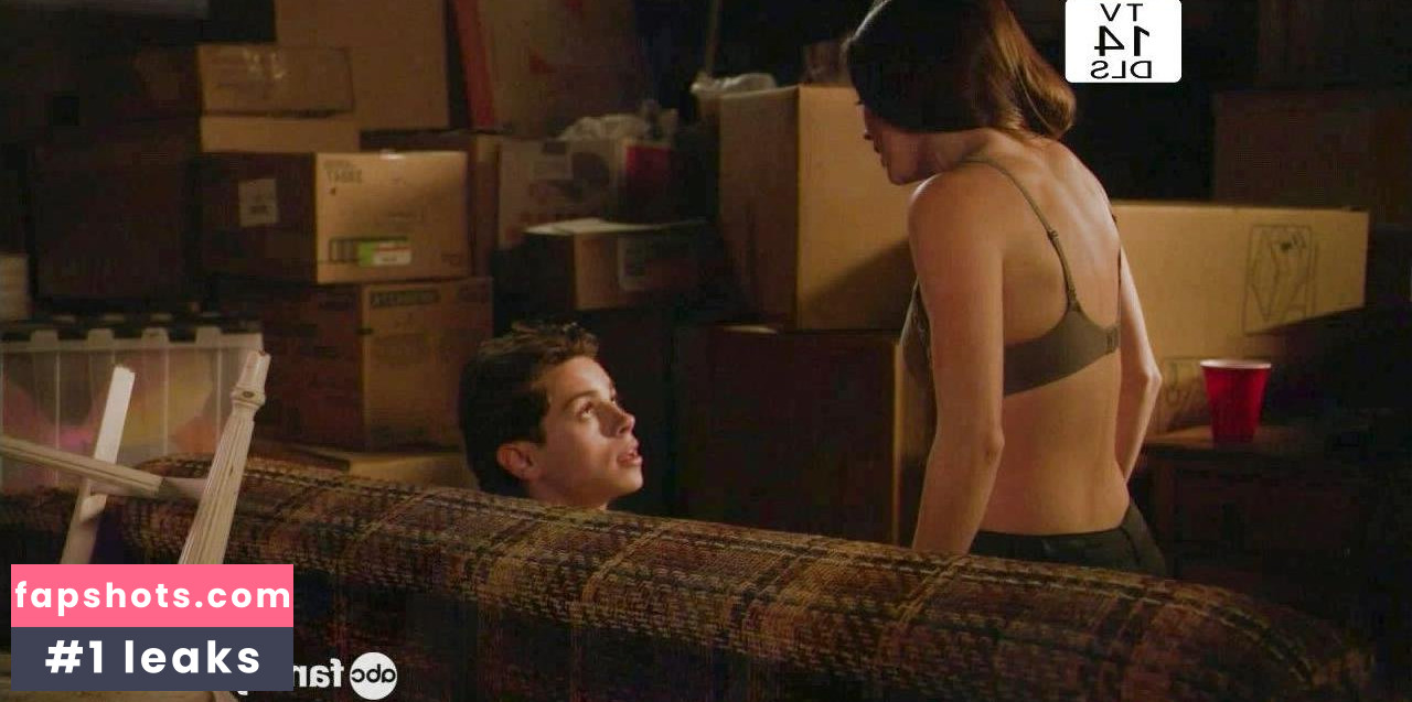 Caitlin Carver gallery photo #2