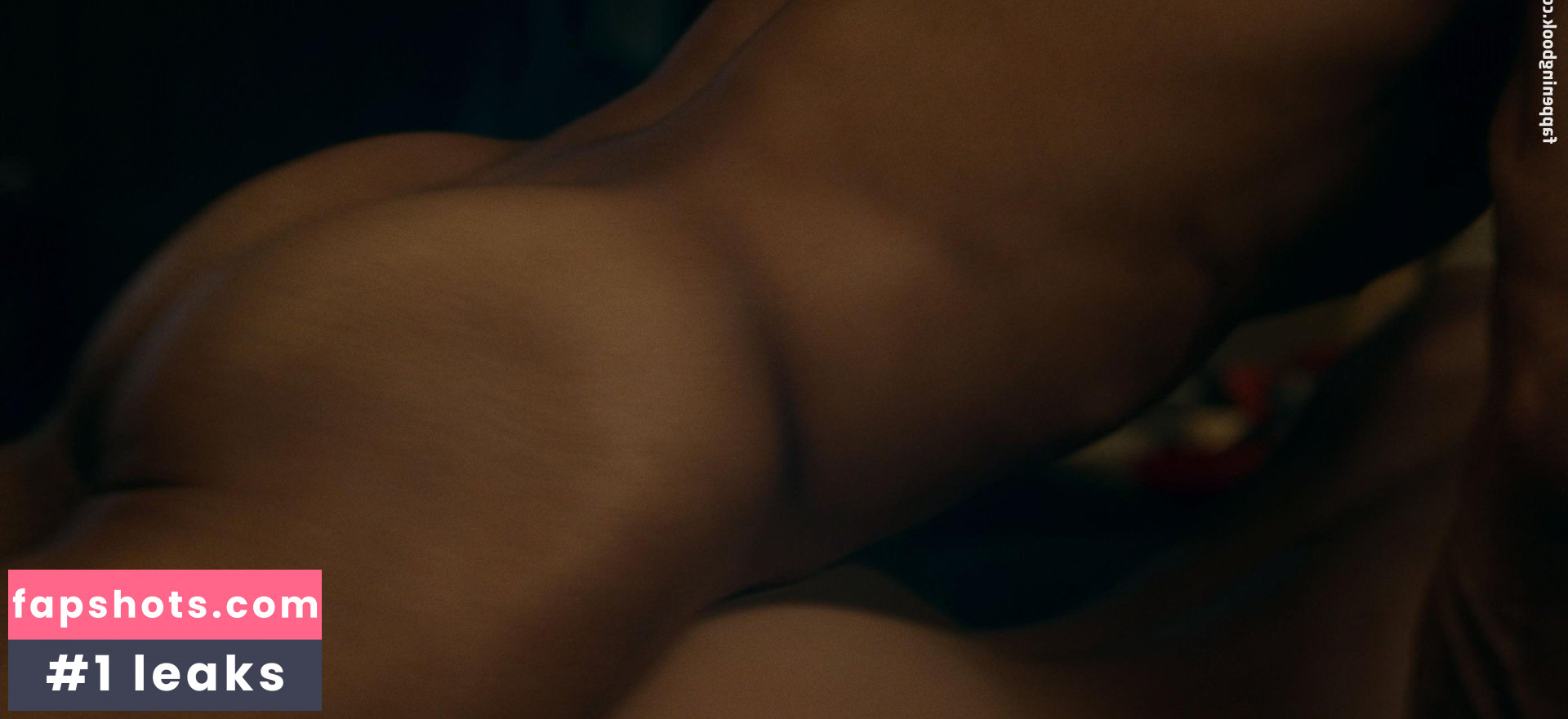 Caitlin Carver gallery photo #9