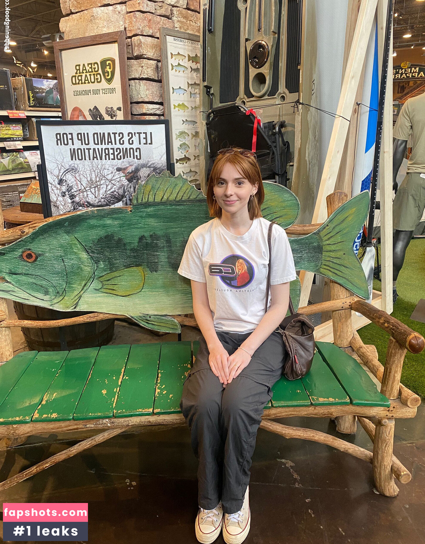 Caitlin gallery photo #20