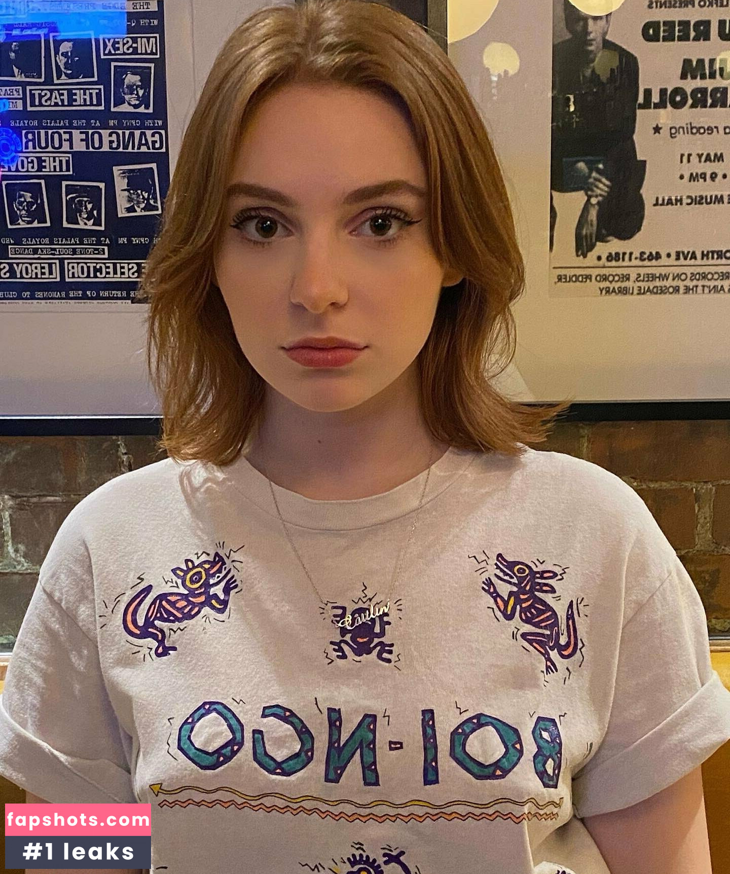 Caitlin gallery photo #33