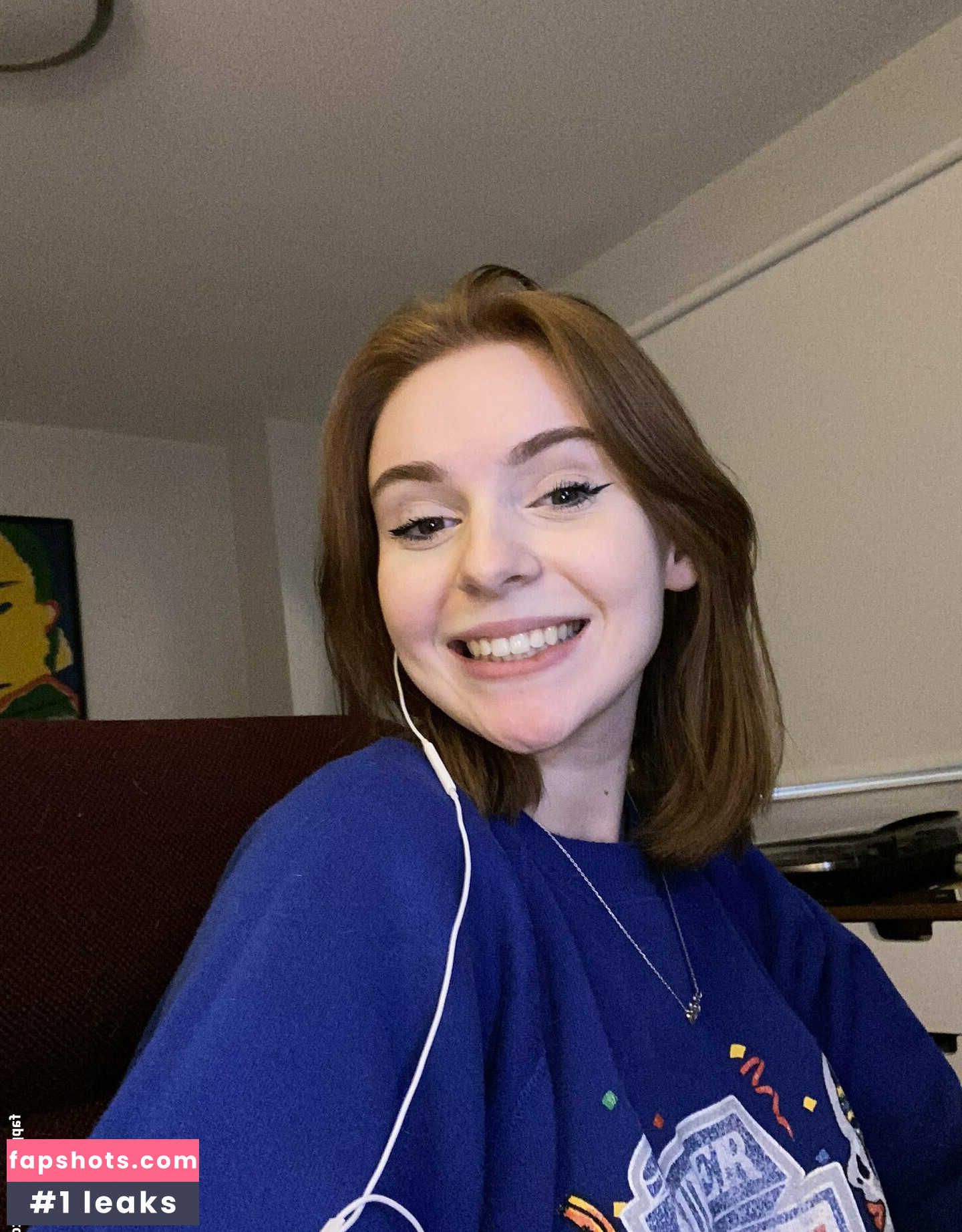 Caitlin gallery photo #36