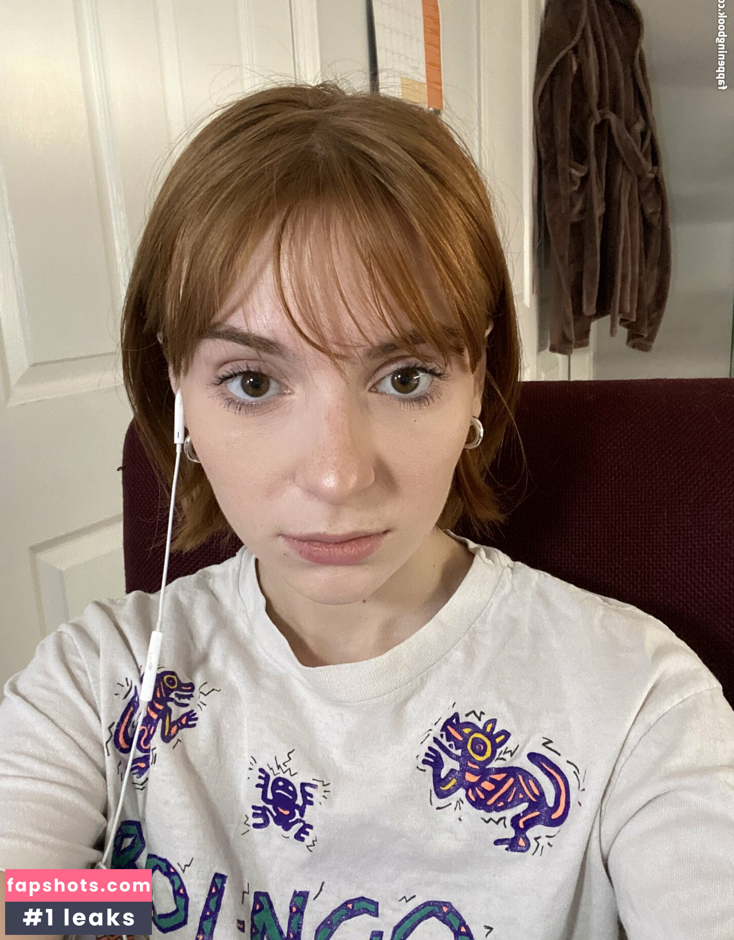 Caitlin gallery photo #42