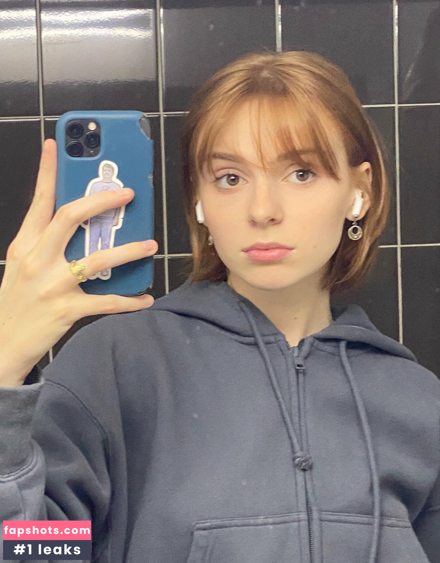 Caitlin gallery photo #49