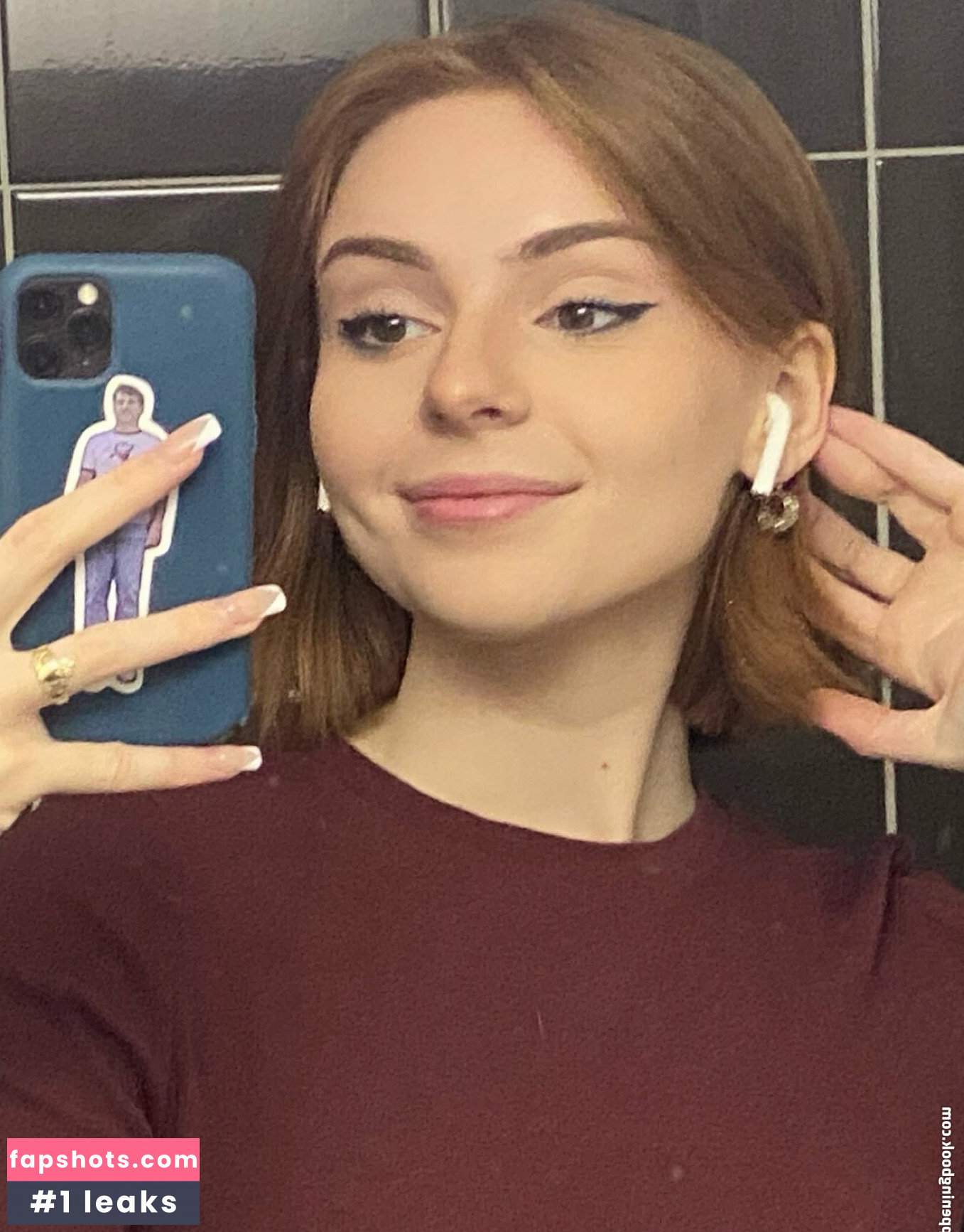 Caitlin gallery photo #57