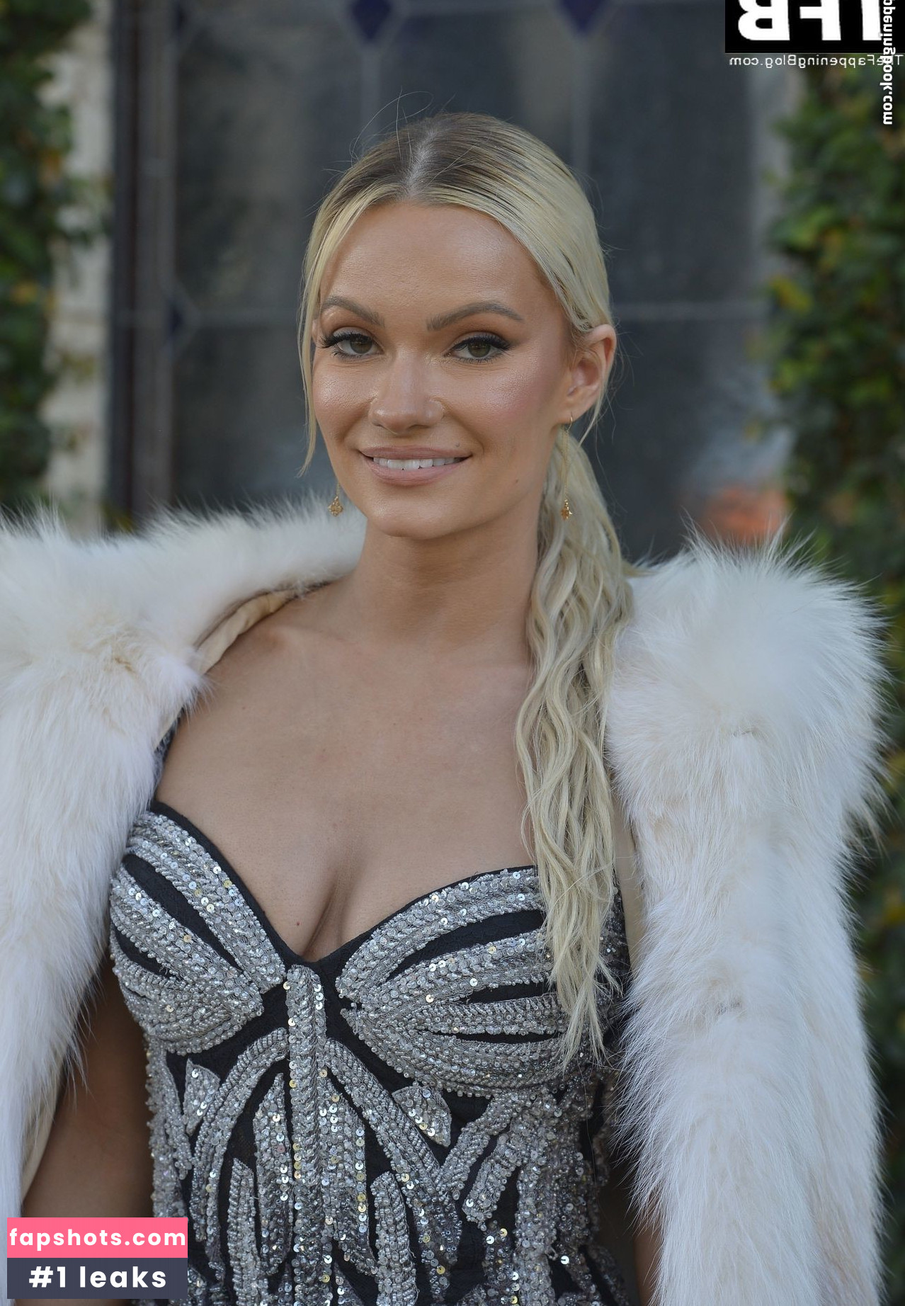 Caitlin O'Connor gallery photo #26