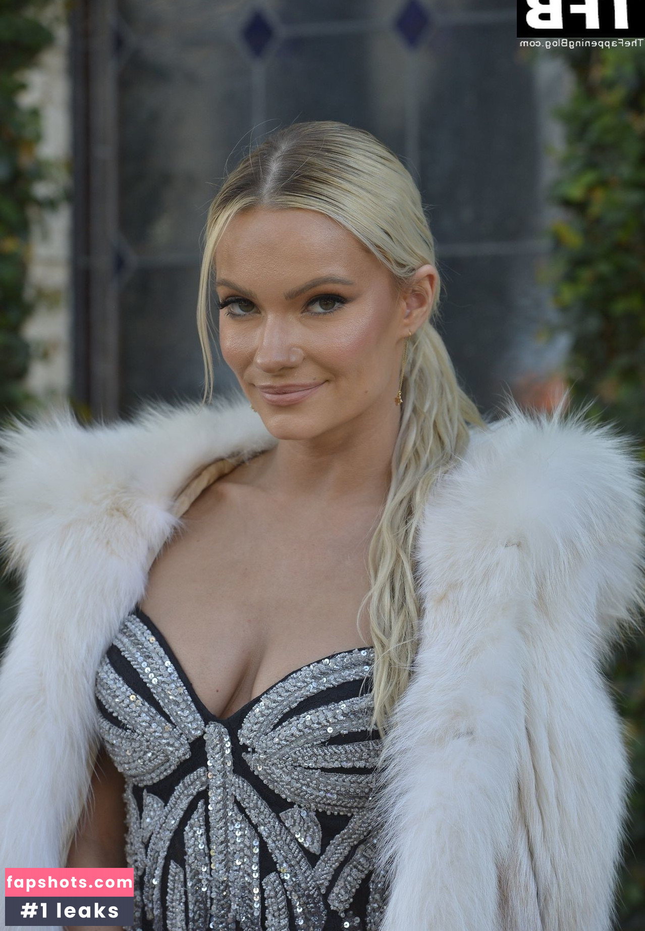 Caitlin O'Connor gallery photo #28