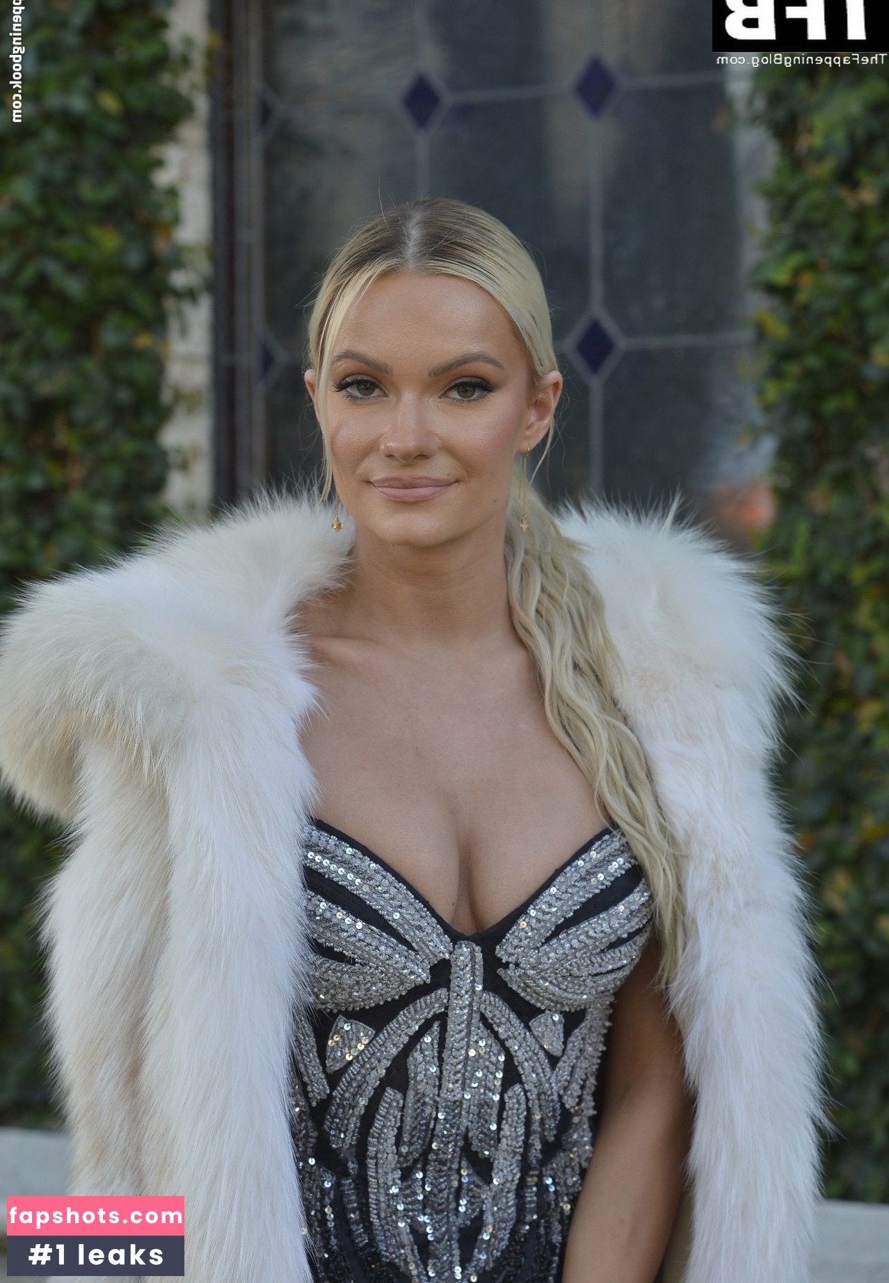 Caitlin O'Connor gallery photo #30