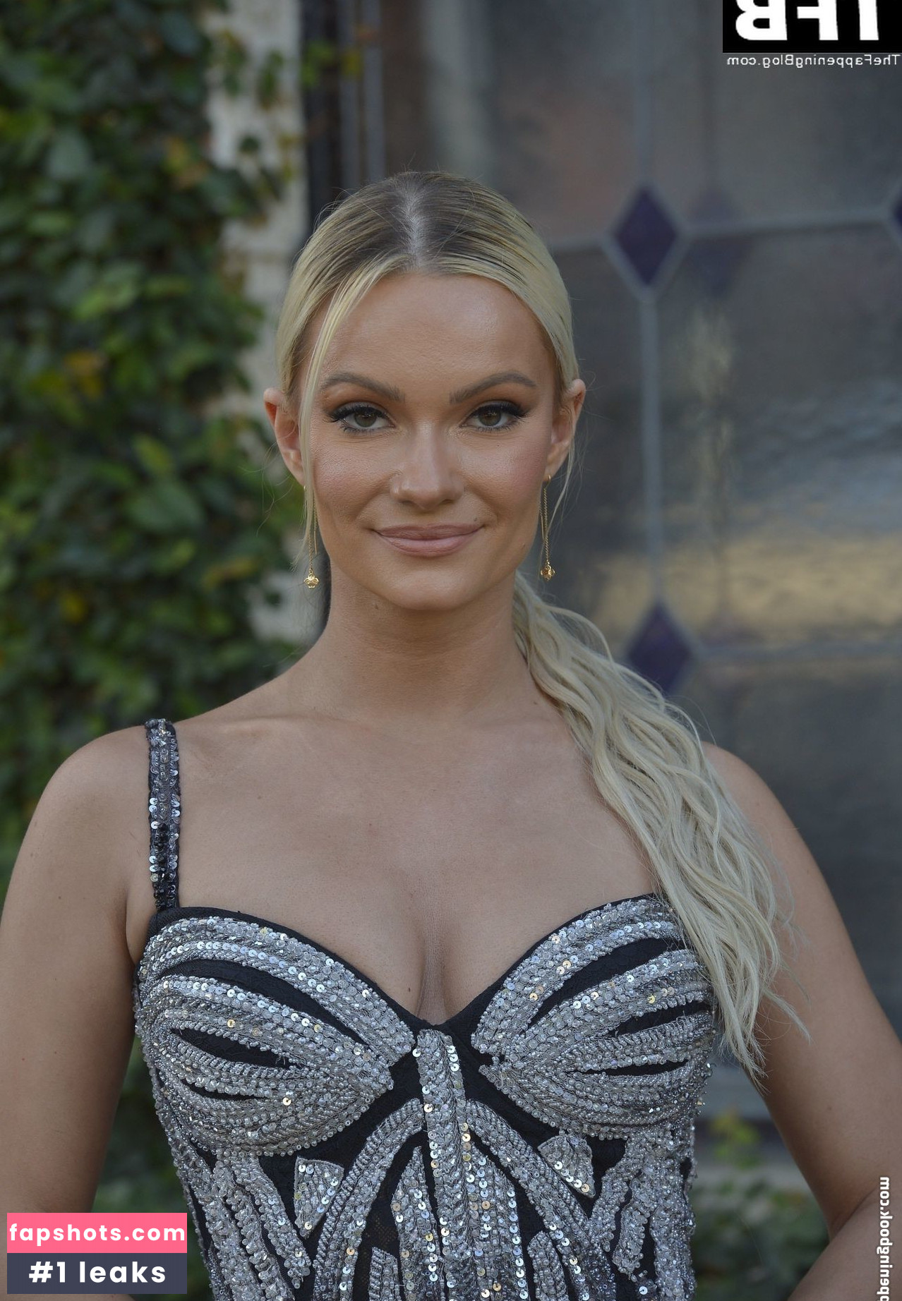 Caitlin O'Connor gallery photo #32