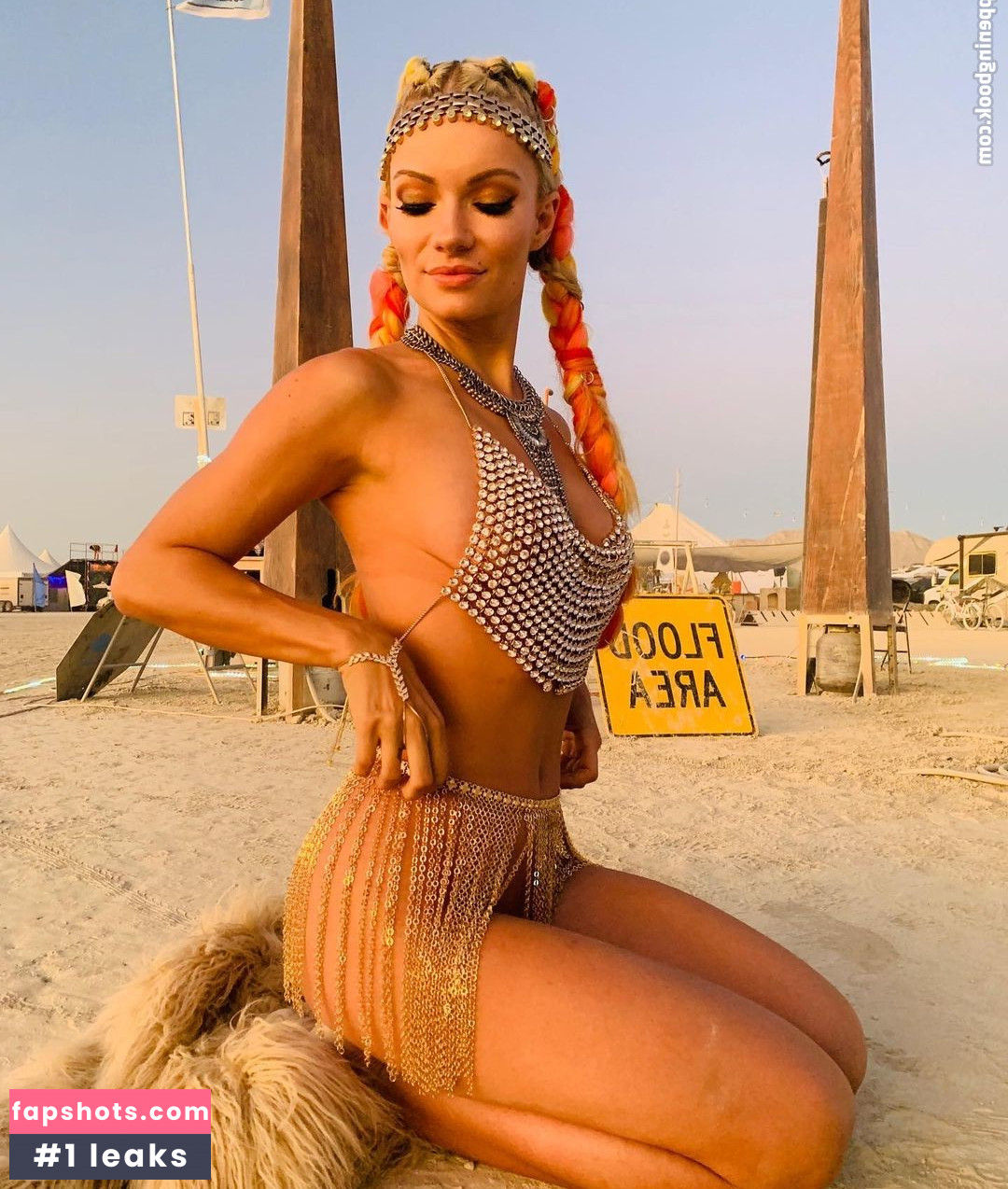 Caitlin O'Connor gallery photo #67