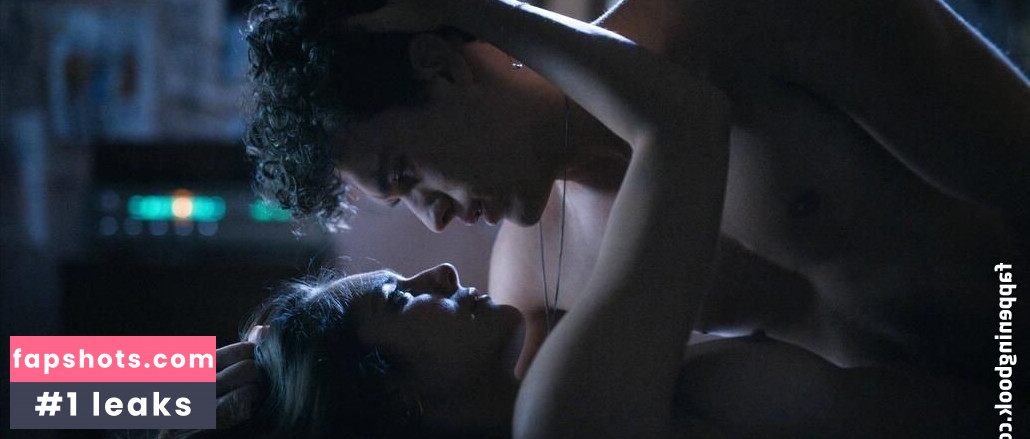 Caitlin Stasey gallery photo #104