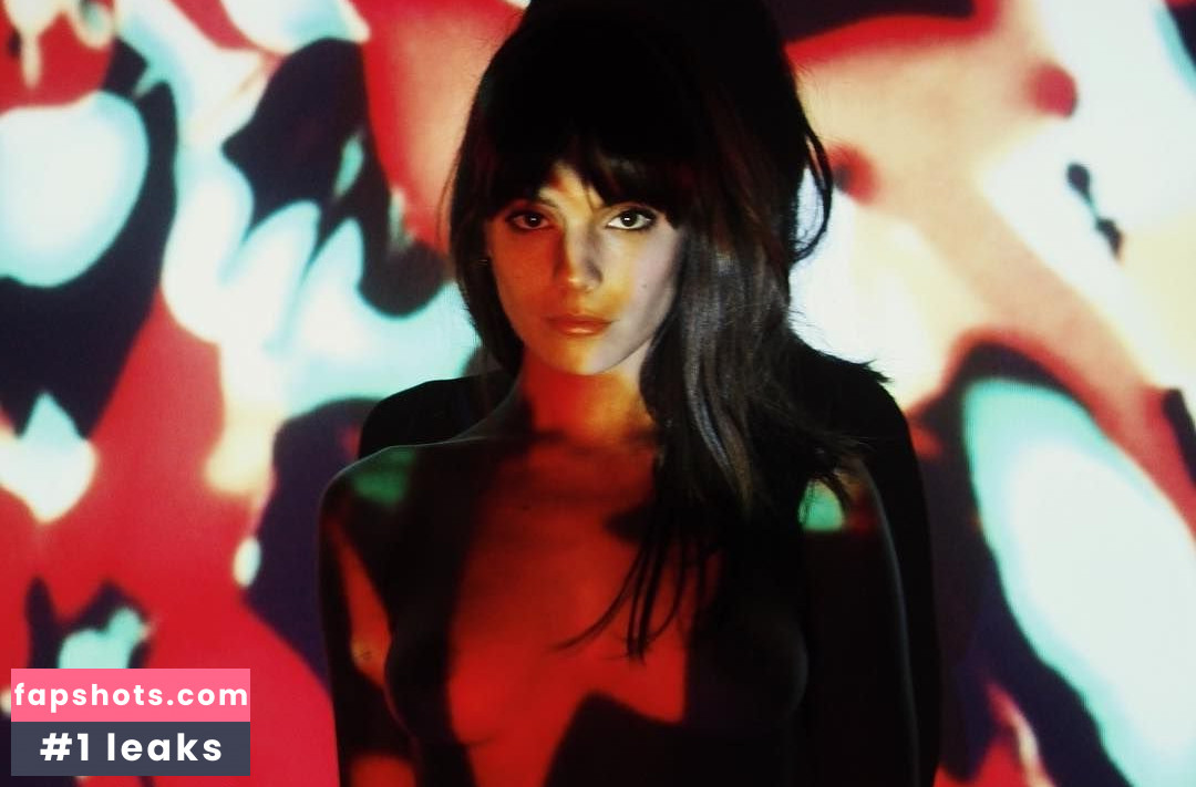 Caitlin Stasey gallery photo #149