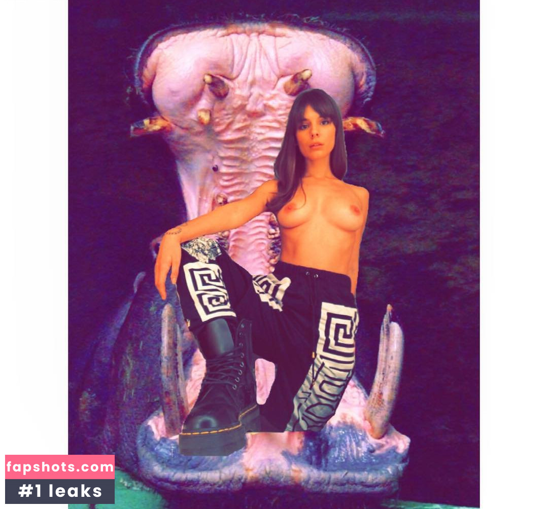 Caitlin Stasey gallery photo #168