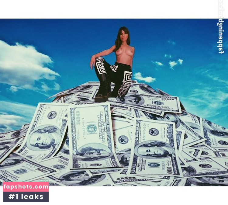 Caitlin Stasey gallery photo #169