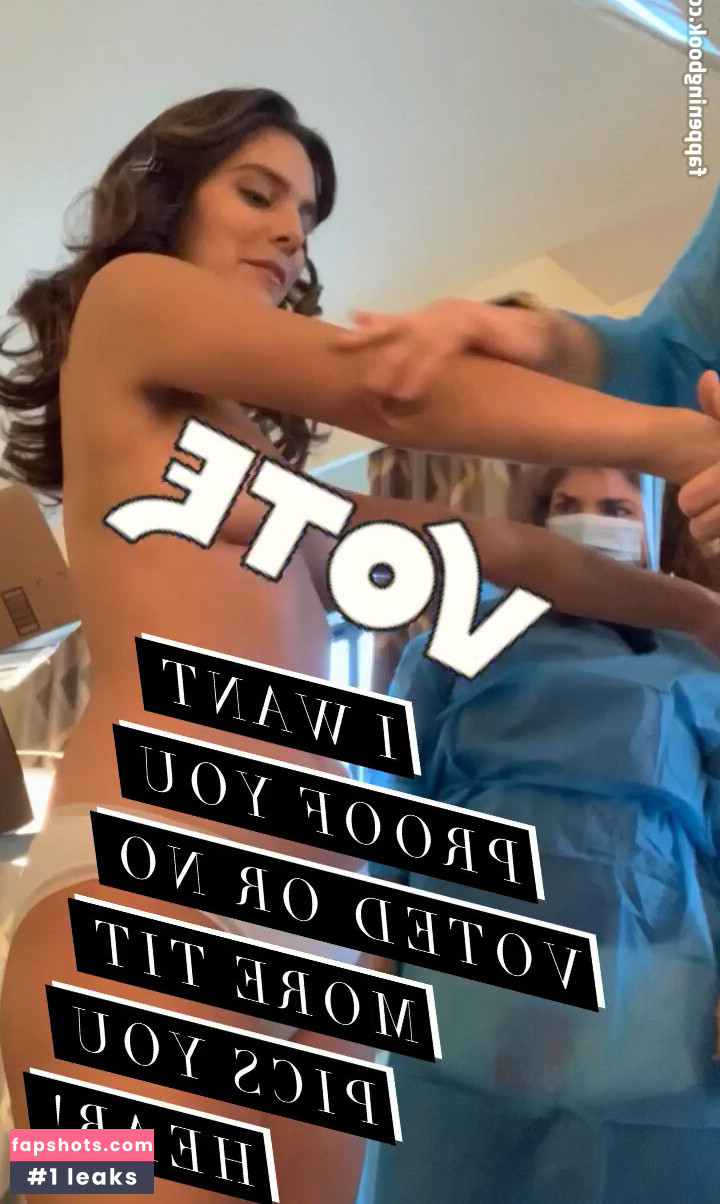 Caitlin Stasey gallery photo #3