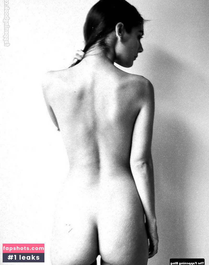 Caitlin Stasey gallery photo #62