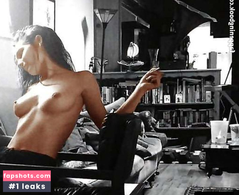 Caitlin Stasey gallery photo #76