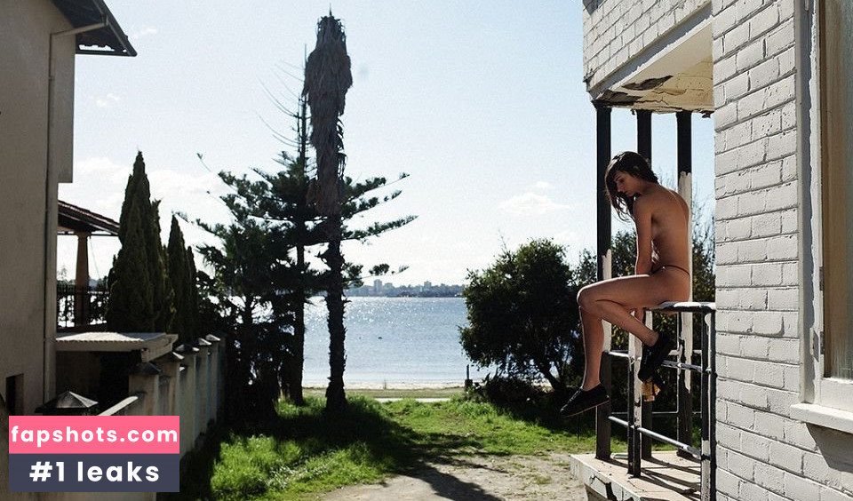 Caitlyn King gallery photo #12