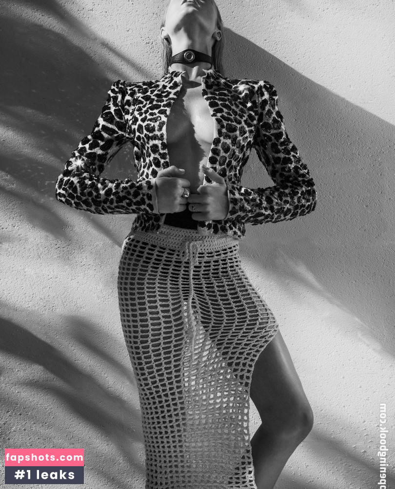 Caity Lotz gallery photo #108