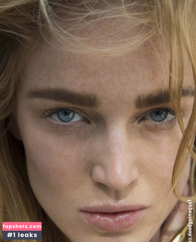 Caity Lotz gallery photo #110