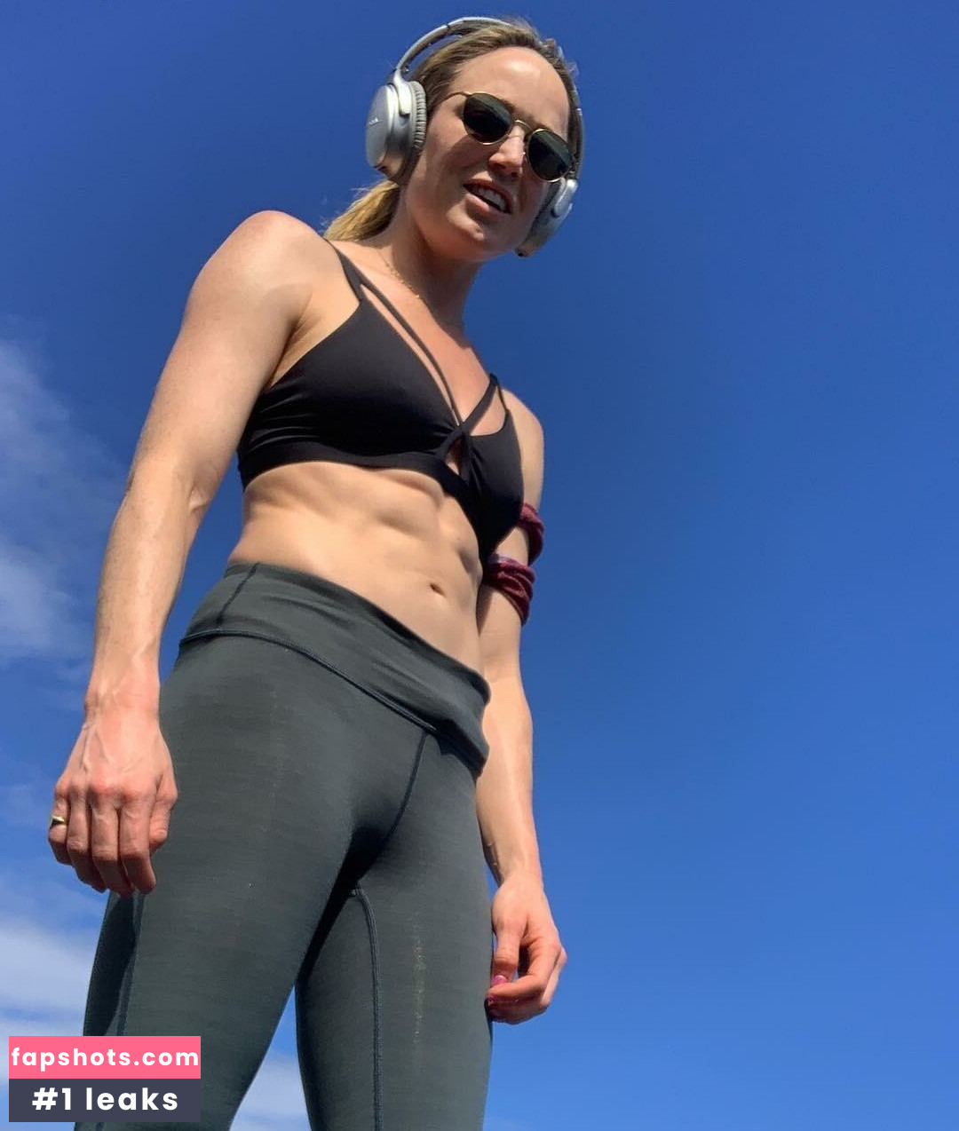 Caity Lotz gallery photo #26