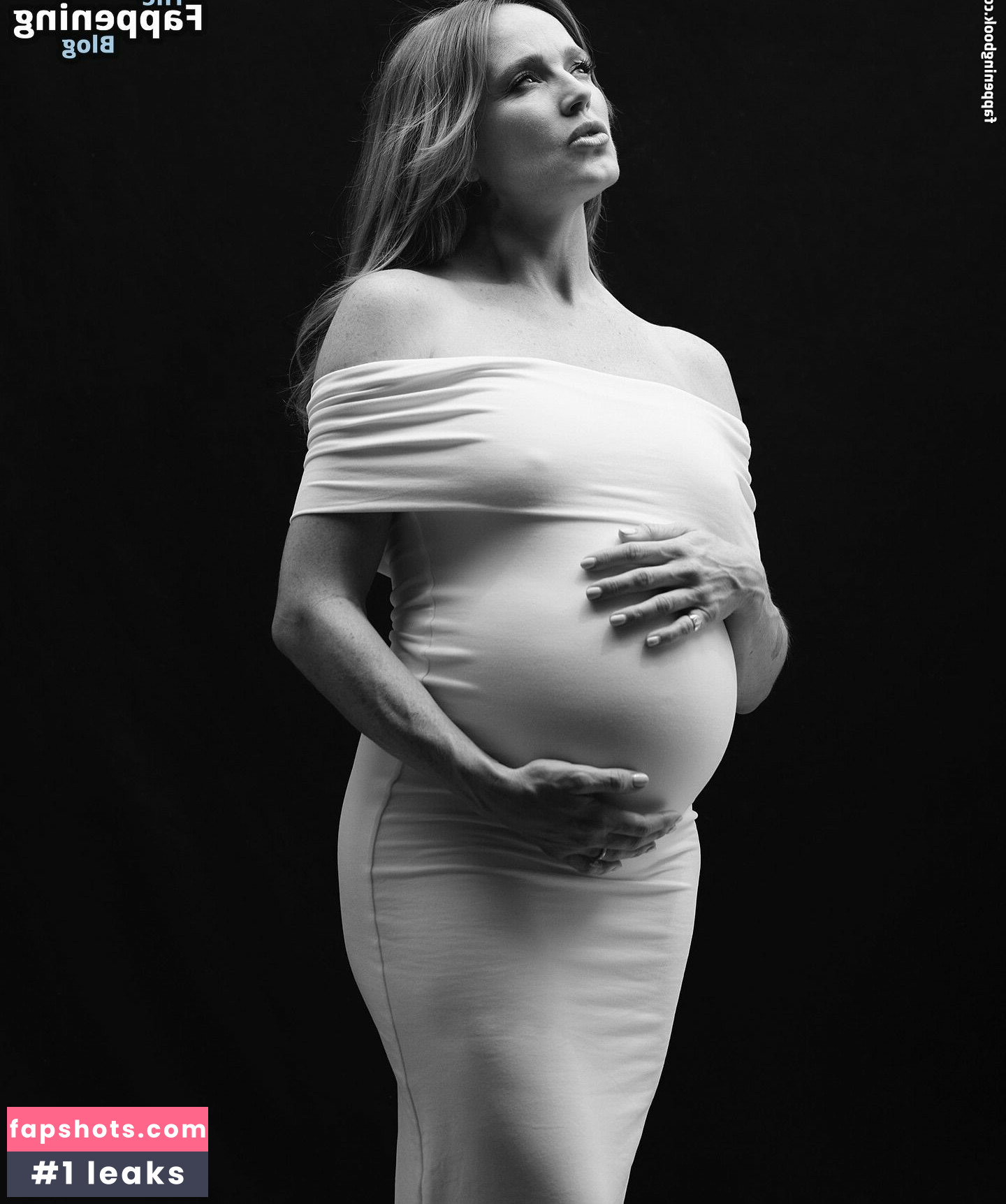 Caity Lotz gallery photo #6