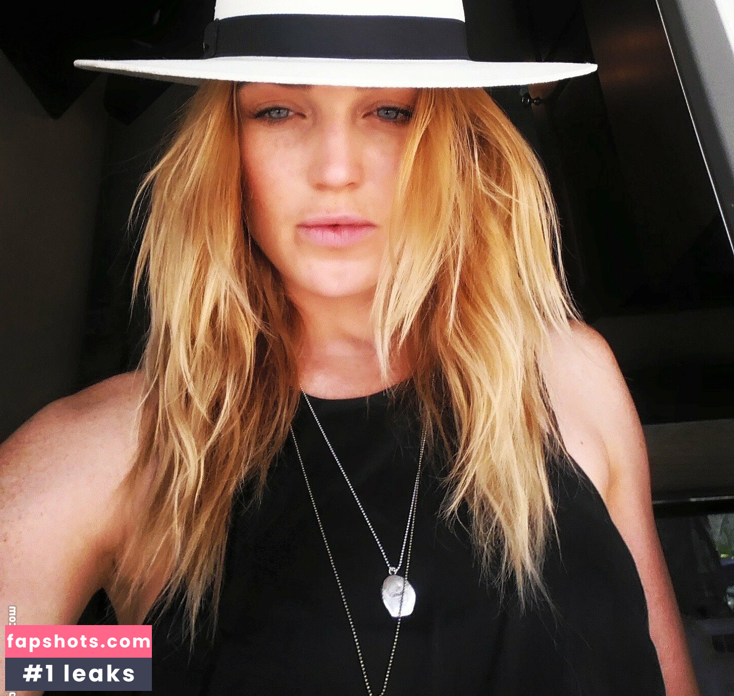 Caity Lotz gallery photo #60