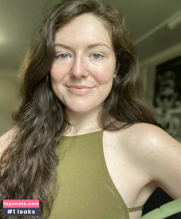 Caley Chisholm gallery photo #3