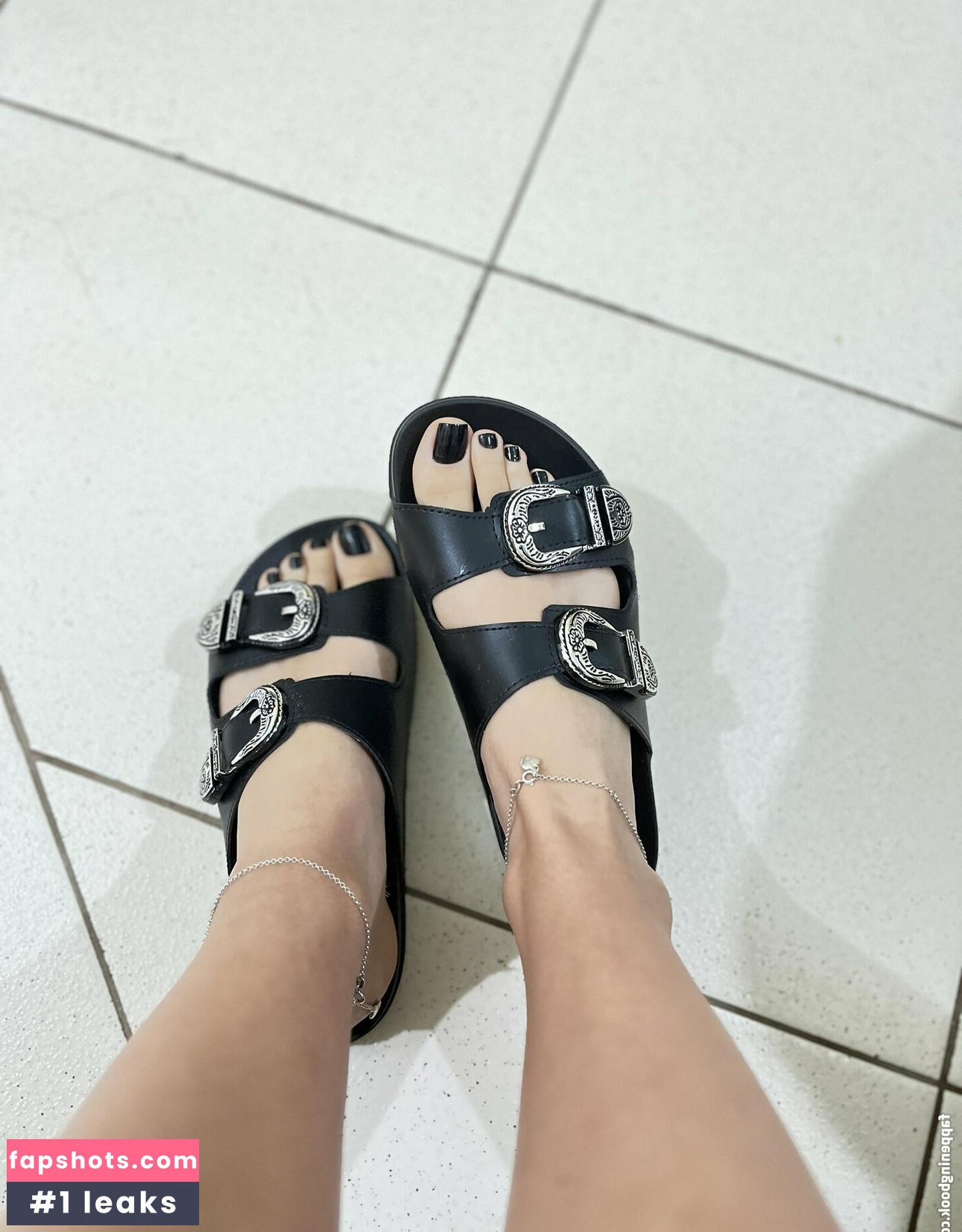 Caliupe_feet Nude Leaks OnlyFans Photos #14 - LeakJerk