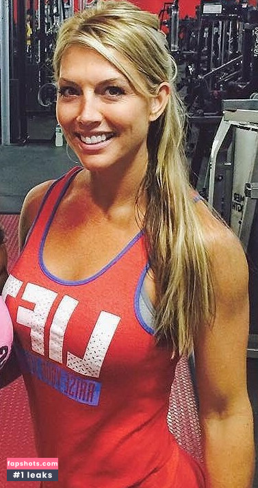 Callie Bundy nude babe gallery