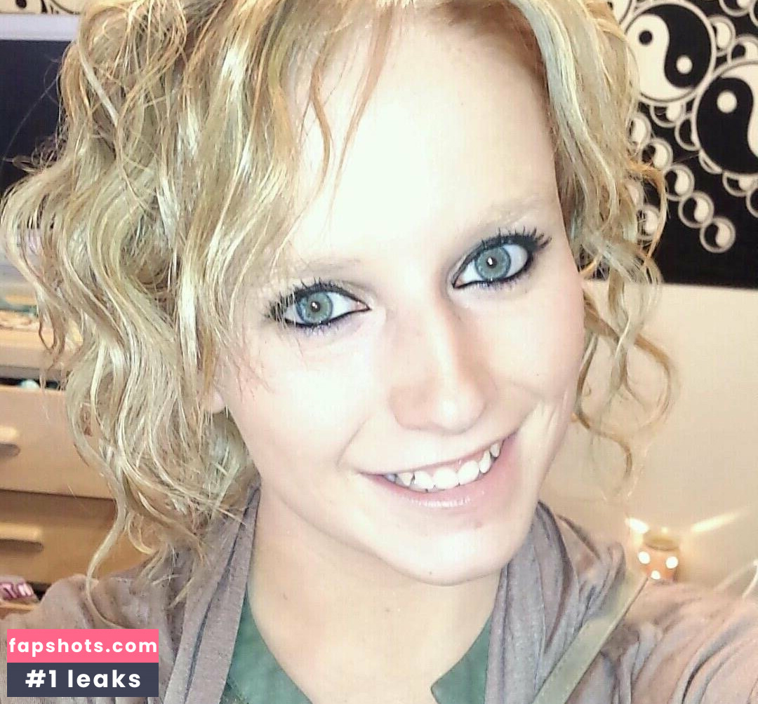 CallieJames nude babe gallery