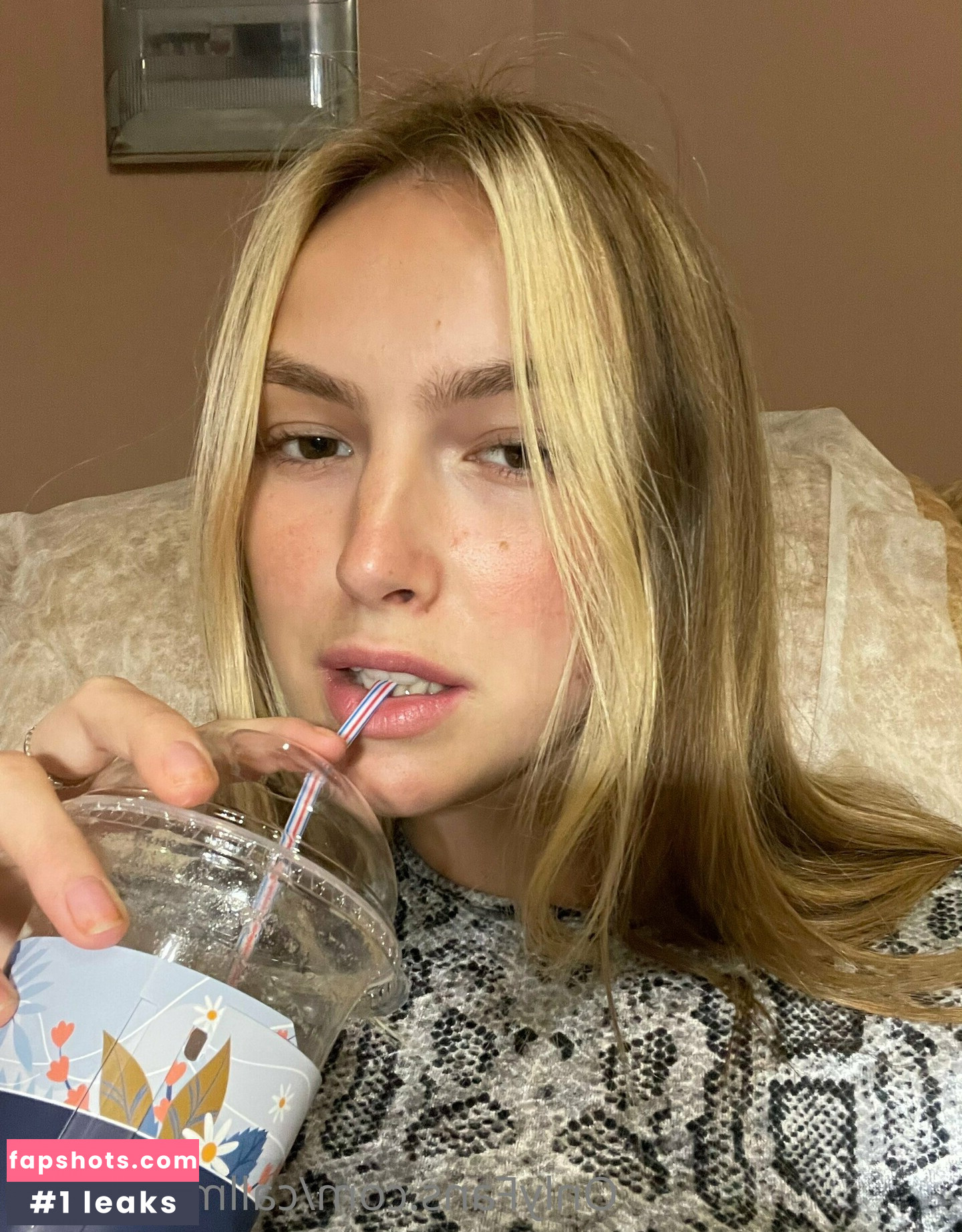 callme_naomi gallery photo #22