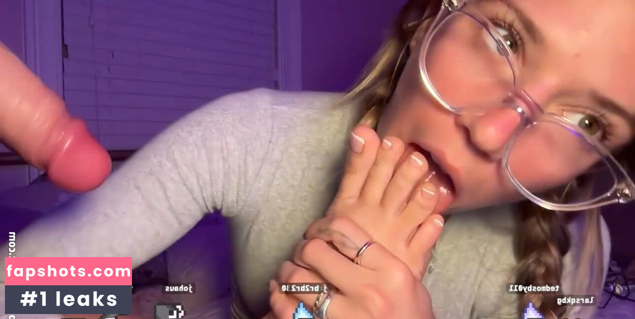 Cam Girls Feet Content gallery photo #67