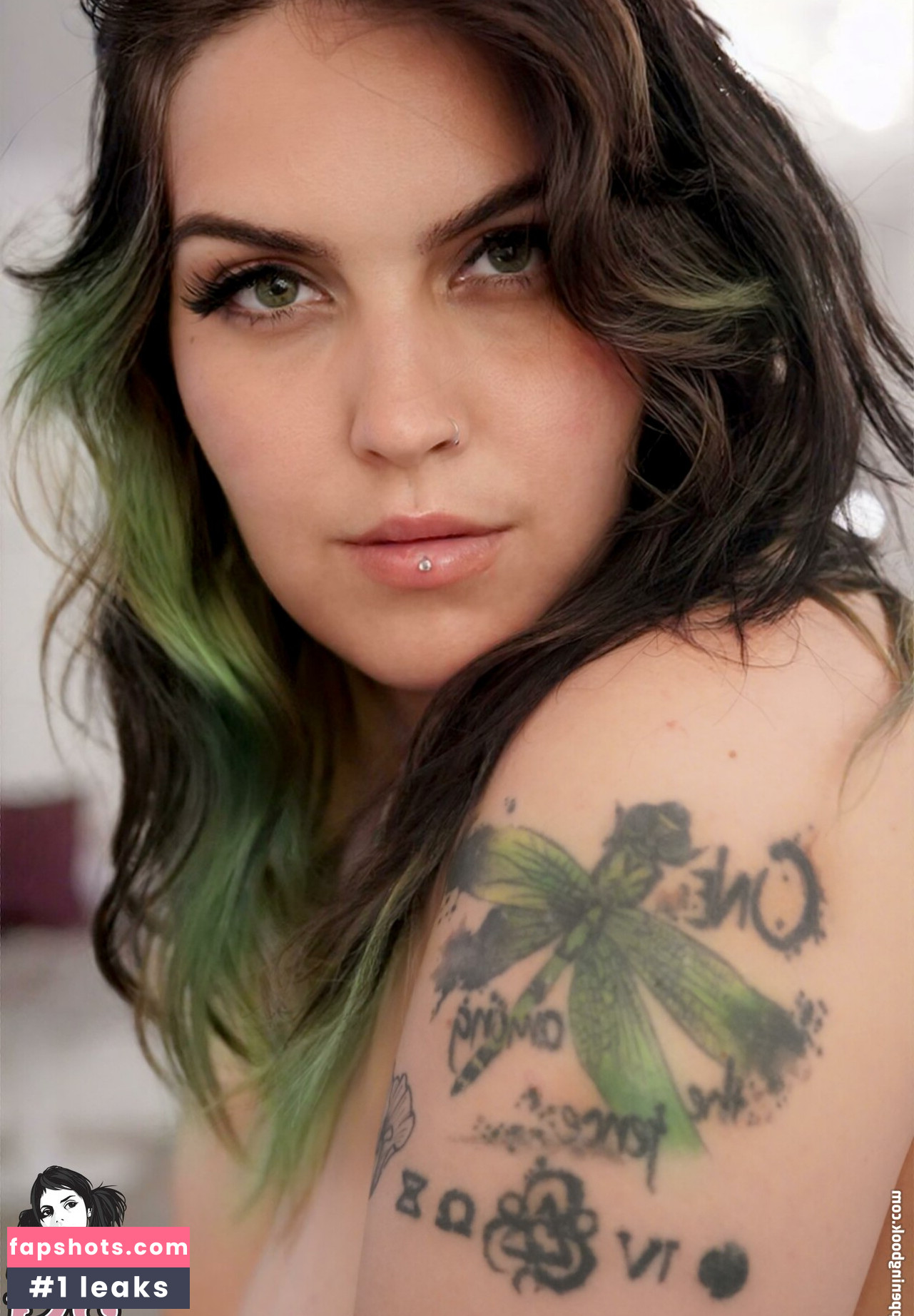 Cambrianicole gallery photo #23